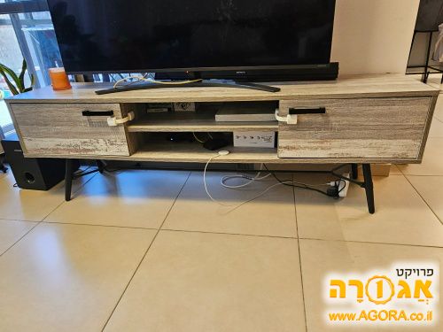 מזנון טלויזיה