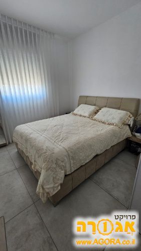 מיטה זוגית רוחב 160 למסירה