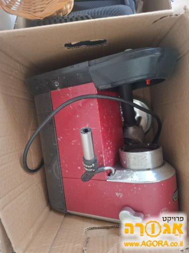 מיקסר ומכונת קפה