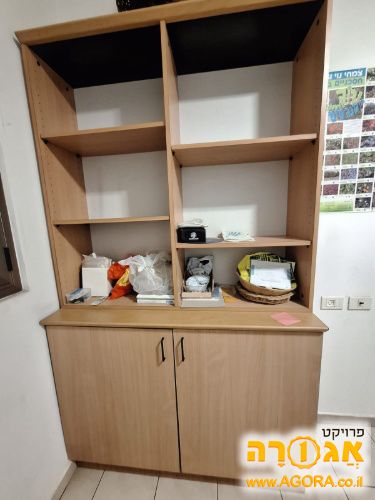 שידת מדפים