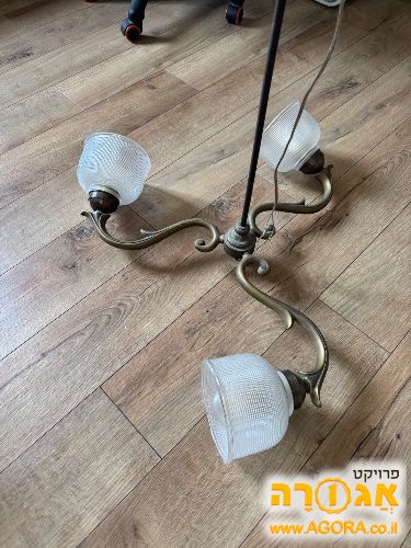 מנורה (שנדליר)