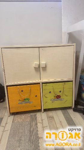ארון משחקי לילדים